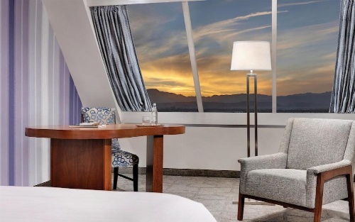 Luxor Hotel & Casino by Suiteness
